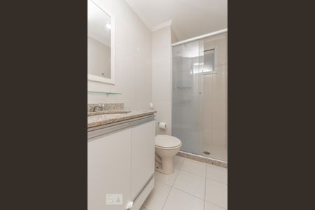 Banheiro de apartamento à venda com 2 quartos, 55m² em Vila Paulista, São Paulo