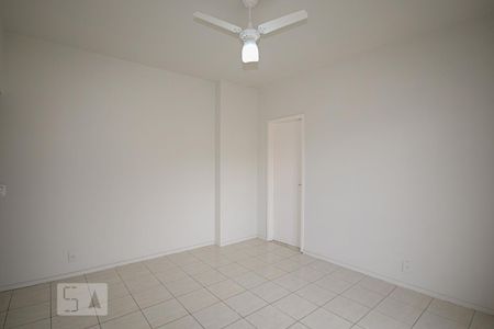Sala de apartamento para alugar com 2 quartos, 70m² em Vila Isabel, Rio de Janeiro