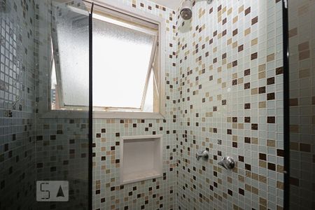 Banheiro de apartamento para alugar com 2 quartos, 70m² em Vila Isabel, Rio de Janeiro