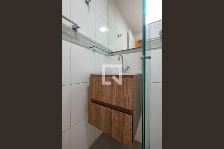 Banheiro de apartamento à venda com 1 quarto, 48m² em Perdizes, São Paulo