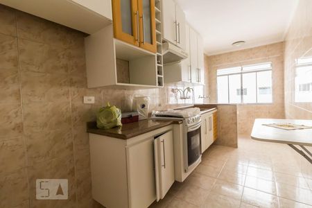 Cozinha de apartamento para alugar com 2 quartos, 60m² em Picanço, Guarulhos