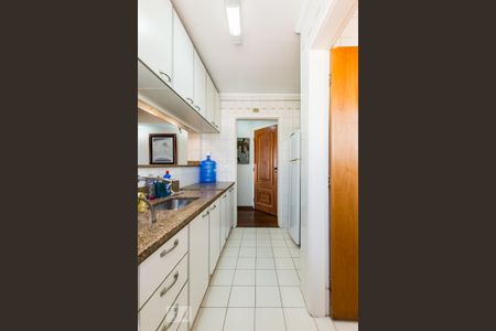 Cozinha de apartamento para alugar com 1 quarto, 87m² em Centro, Campinas