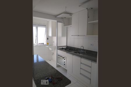 Cozinha de apartamento para alugar com 2 quartos, 56m² em Vila Galvão, Guarulhos