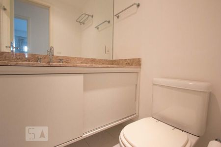 banheiro de apartamento para alugar com 2 quartos, 75m² em Jardim Leonor, São Paulo