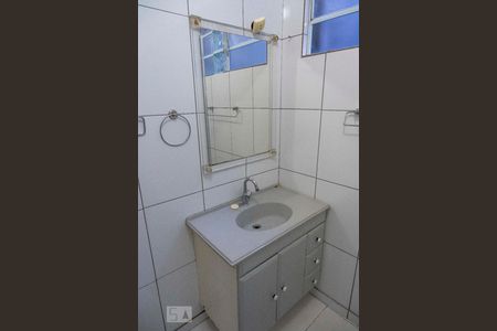 Apartamento à venda com 84m², 2 quartos e 1 vaga Apartamento à venda com 84m², 2 quartos e 1 vagaBanheiro