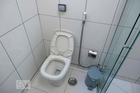 Apartamento à venda com 84m², 2 quartos e 1 vaga Apartamento à venda com 84m², 2 quartos e 1 vagaBanheiro