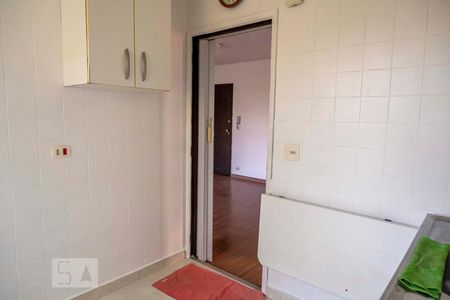 Apartamento à venda com 84m², 2 quartos e 1 vaga Apartamento à venda com 84m², 2 quartos e 1 vagaCozinha