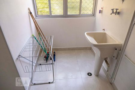 Apartamento à venda com 84m², 2 quartos e 1 vaga Apartamento à venda com 84m², 2 quartos e 1 vagaLavanderia