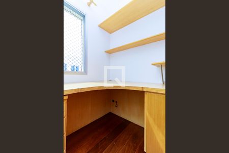 Apartamento à venda com 98m², 3 quartos e 3 vagasQuarto 2