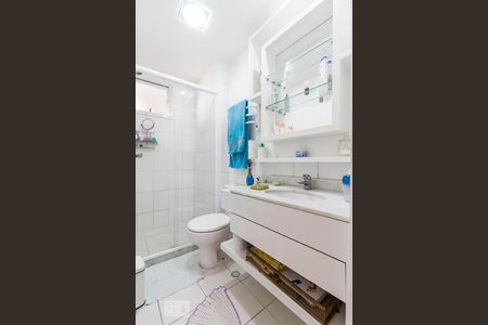 Apartamento à venda com 153m², 3 quartos e 3 vagasBanheiro social