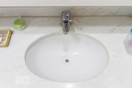 Apartamento à venda com 153m², 3 quartos e 3 vagasPia do Banheiro social