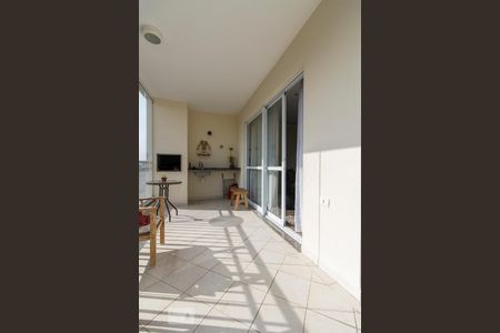 Apartamento à venda com 153m², 3 quartos e 3 vagasVaranda Gourmet 