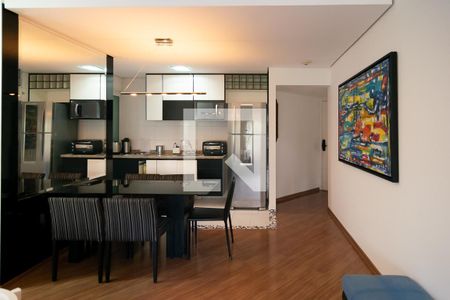 Sala de apartamento para alugar com 2 quartos, 77m² em Cerqueira César, São Paulo