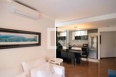 Sala de apartamento para alugar com 2 quartos, 77m² em Cerqueira César, São Paulo
