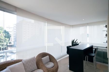 Varanda de apartamento para alugar com 2 quartos, 77m² em Cerqueira César, São Paulo