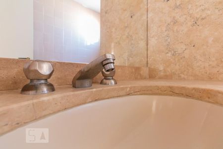 Banheiro de apartamento à venda com 3 quartos, 116m² em Santo Amaro, São Paulo