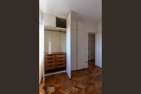 Apartamento para alugar com 116m², 3 quartos e 1 vaga Apartamento para alugar com 116m², 3 quartos e 1 vagaQuarto 1