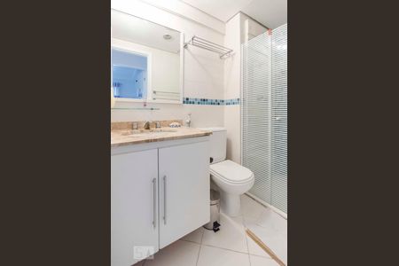 Banheiro de apartamento à venda com 3 quartos, 110m² em Santa Teresinha, São Paulo