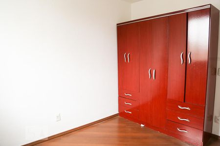 Quarto 2 de apartamento para alugar com 2 quartos, 65m² em Vila Parque Jabaquara, São Paulo