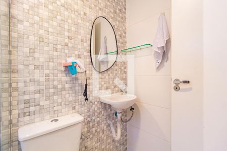 Banheiro de kitnet/studio para alugar com 1 quarto, 25m² em Vila Regente Feijó, São Paulo