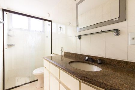 Banheiro de apartamento para alugar com 2 quartos, 62m² em Santana, São Paulo