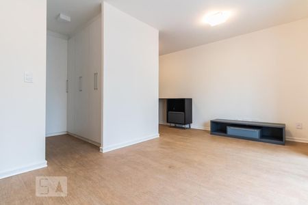 Sala/Quarto de kitnet/studio para alugar com 1 quarto, 38m² em Campo Belo, São Paulo