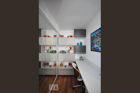 Escritório de apartamento à venda com 2 quartos, 104m² em Parque Reboucas, São Paulo