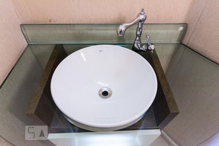 Lavabo de apartamento para alugar com 3 quartos, 188m² em Água Fria, São Paulo