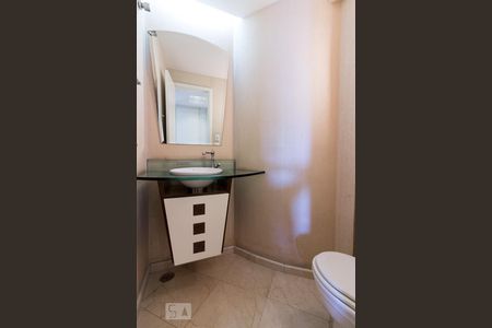 Lavabo de apartamento para alugar com 3 quartos, 188m² em Água Fria, São Paulo