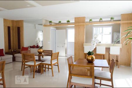 Apartamento à venda com 54m², 2 quartos e 1 vagaDependências do prédio - salão de festas