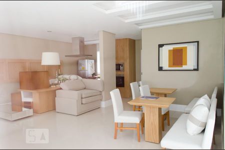 Apartamento à venda com 54m², 2 quartos e 1 vagaDependências do prédio - hall