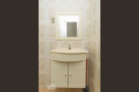 Detalhe do banheiro de casa para alugar com 1 quarto, 30m² em Ipiranga, São Paulo