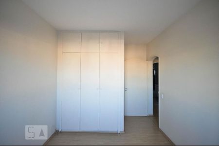 Apartamento para alugar com 132m², 3 quartos e 2 vagas Apartamento para alugar com 132m², 3 quartos e 2 vagasQuarto 2