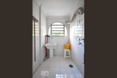 Apartamento para alugar com 132m², 3 quartos e 2 vagas Apartamento para alugar com 132m², 3 quartos e 2 vagasÁrea de serviço