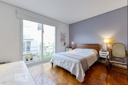 Suíte de casa para alugar com 3 quartos, 314m² em Jardim das Bandeiras, São Paulo