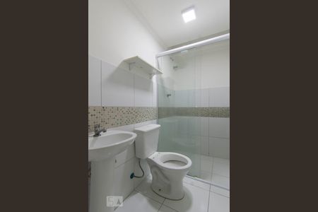 Banheiro de apartamento para alugar com 1 quarto, 37m² em Vila Guaca, São Paulo