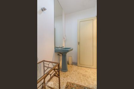 Apartamento à venda com 200m², 3 quartos e 2 vagasLavabo