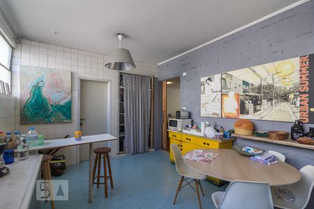 Apartamento à venda com 200m², 3 quartos e 2 vagasCozinha