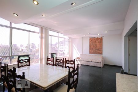 Apartamento à venda com 142m², 4 quartos e 1 vaga Apartamento à venda com 142m², 4 quartos e 1 vagaSala