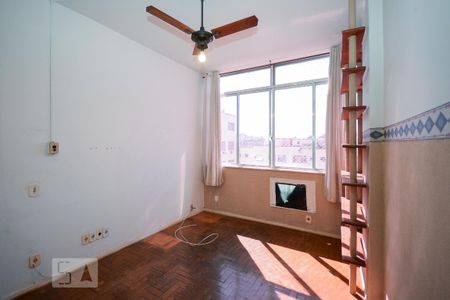 Apartamento à venda com 142m², 4 quartos e 1 vaga Apartamento à venda com 142m², 4 quartos e 1 vagaQuarto 3