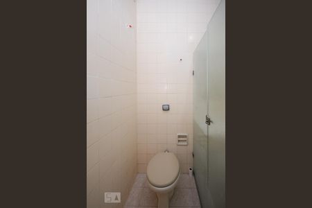 Apartamento à venda com 142m², 4 quartos e 1 vaga Apartamento à venda com 142m², 4 quartos e 1 vagaBanheiro