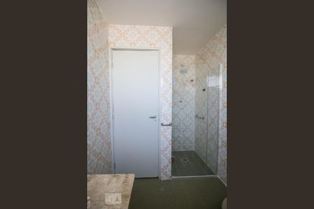 Apartamento à venda com 100m², 2 quartos e 1 vagaBanheiro 