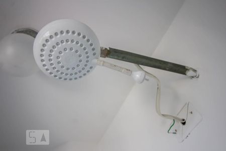 Apartamento à venda com 100m², 2 quartos e 1 vagaBanheiro de serviço detalhe