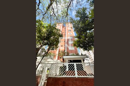 Apartamento para alugar com 68m², 2 quartos e 1 vagaFachada