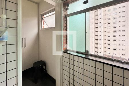 Apartamento para alugar com 68m², 2 quartos e 1 vagaÁrea de Serviço