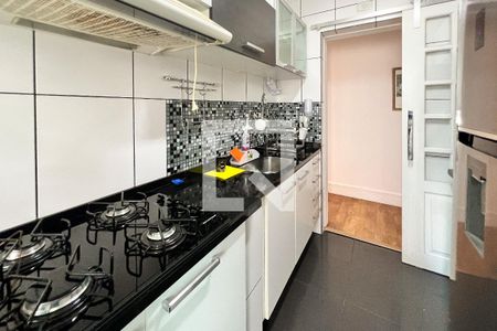 Apartamento para alugar com 68m², 2 quartos e 1 vagaCozinha