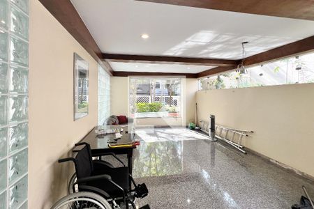 Apartamento para alugar com 68m², 2 quartos e 1 vagaÁrea comum - Salão de festas