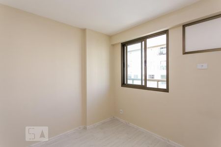 Apartamento para alugar com 70m², 2 quartos e 1 vagaQuarto