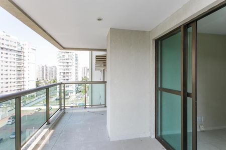 Varanda de apartamento para alugar com 2 quartos, 70m² em Jacarepaguá, Rio de Janeiro