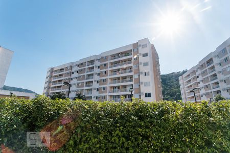 Vista de apartamento à venda com 2 quartos, 65m² em Jacarepaguá, Rio de Janeiro
